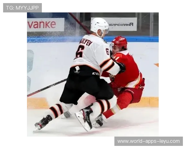 冰球联赛爆发大规模冲撞，球员被罚下达7人